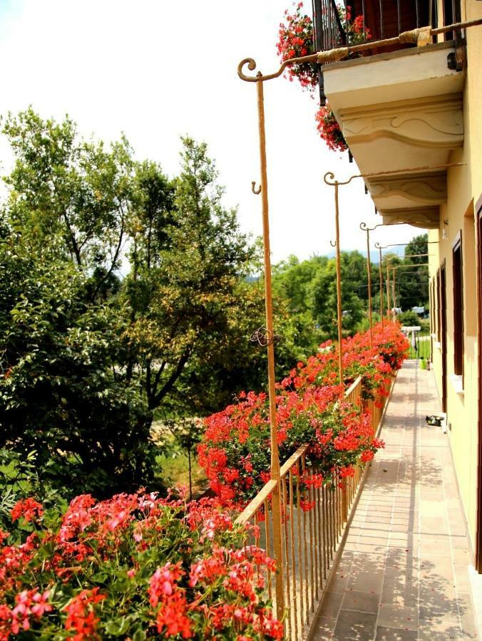 La Bella Dormiente B&B Castellamonte Extérieur photo